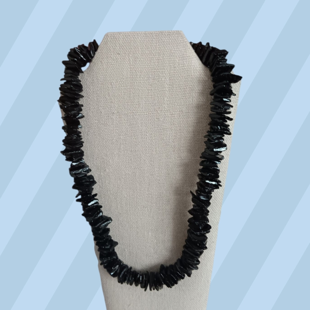 Puka Shell Necklace in Black